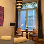 Гостевой дом Canal Hideaway 3*
