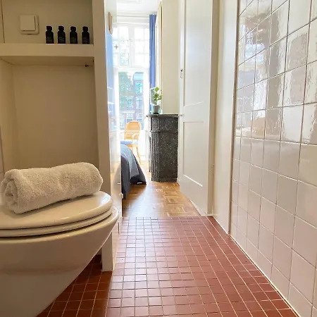 Guest house Canal Hideaway 3*